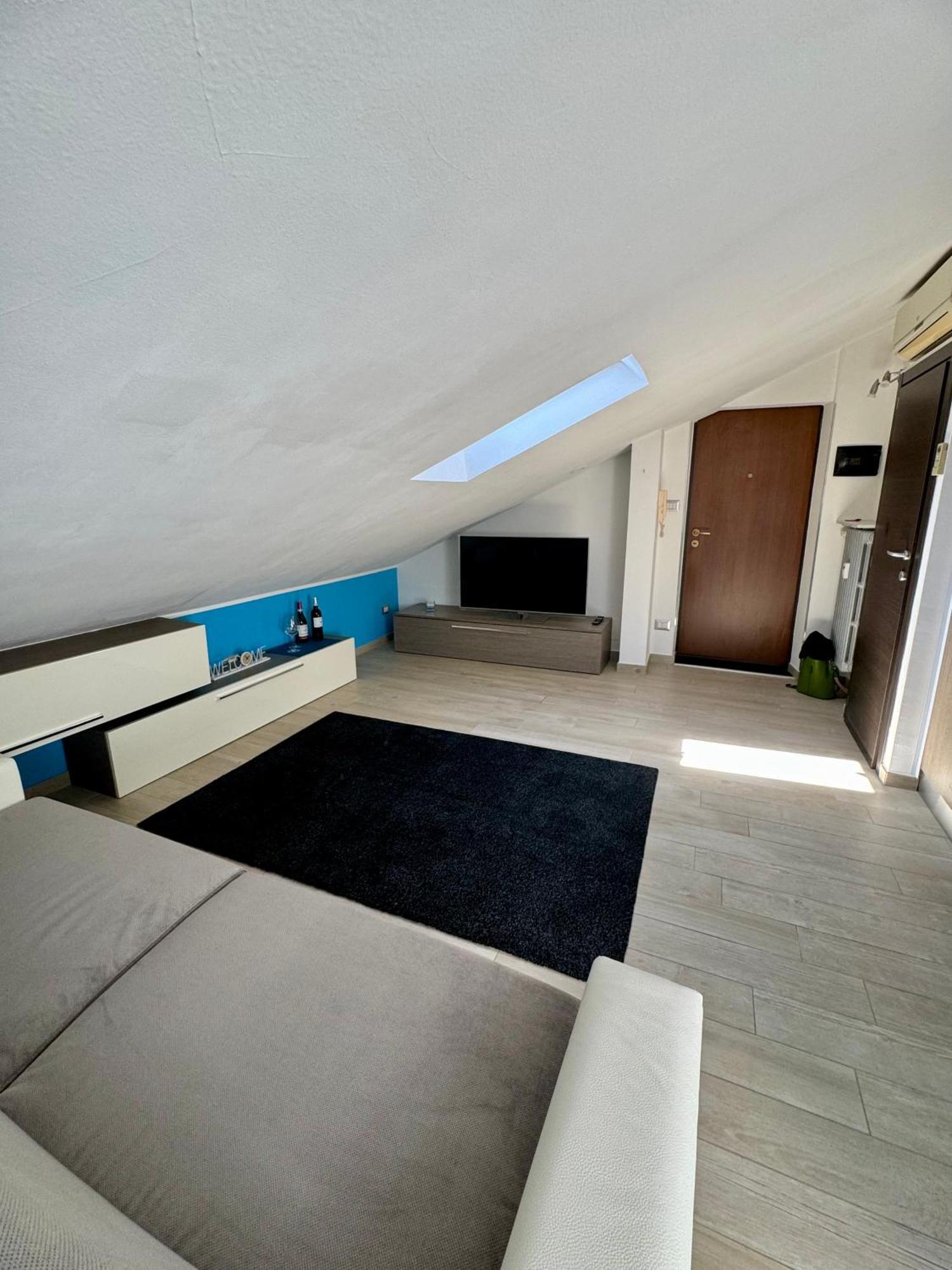 Sky Loft Appartement Alba  Buitenkant foto